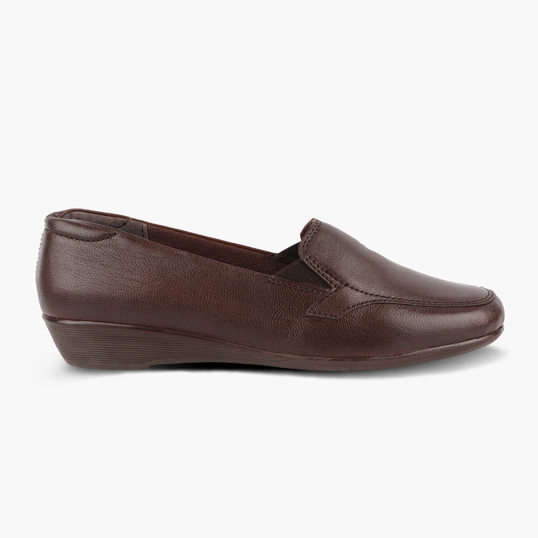 Medifeet Subtle Heel Leather Loafers for Women (Cushioned Footbed with Arch Support)
