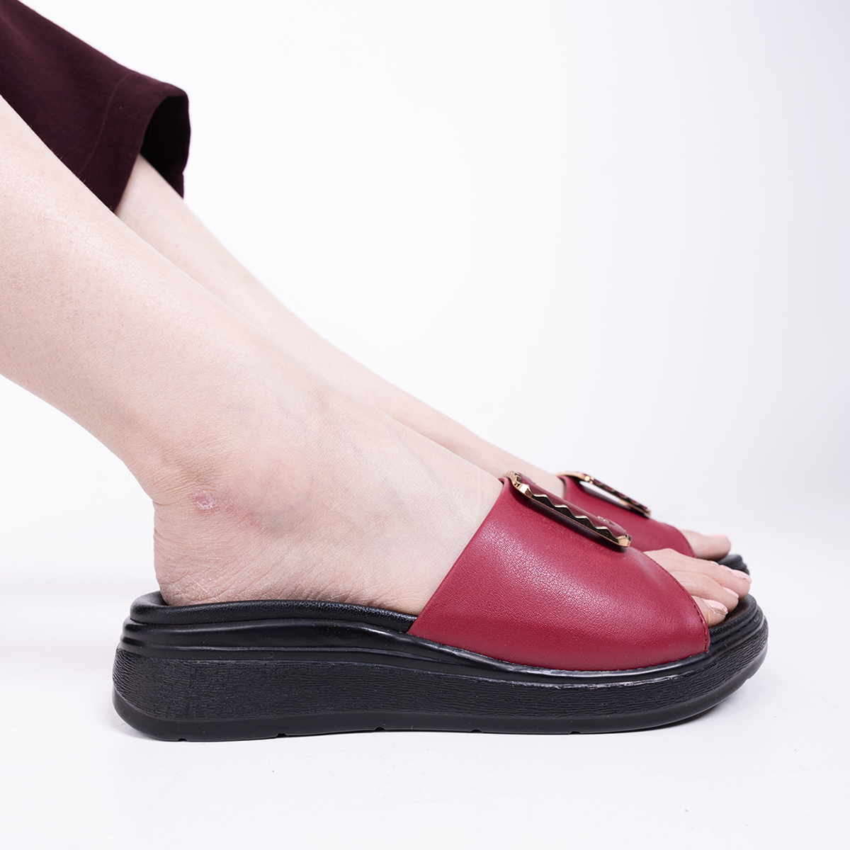 Classic Leather Slippers for Women with Cushioned Footbed