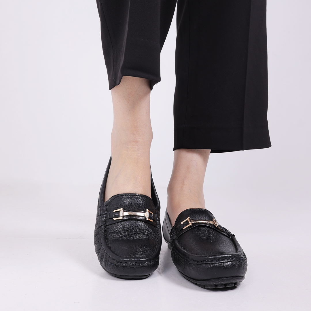 Medifeet Leather Moccasin / Loafers for Women
(Premium Leather | Cushioned Footbed)