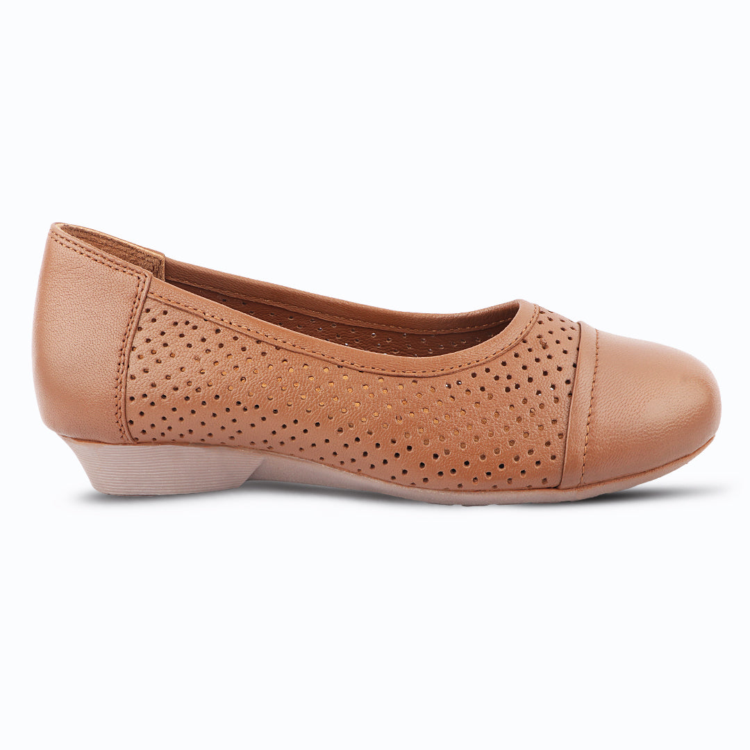 Medifeet Breathable Women Black Ballerina  (Premium Leather | Cushioned Footbed)
