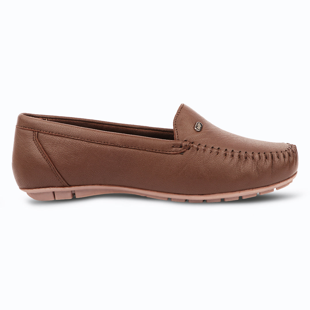 Pointed-Toe Leather Loafers for Women with Extra Cushion