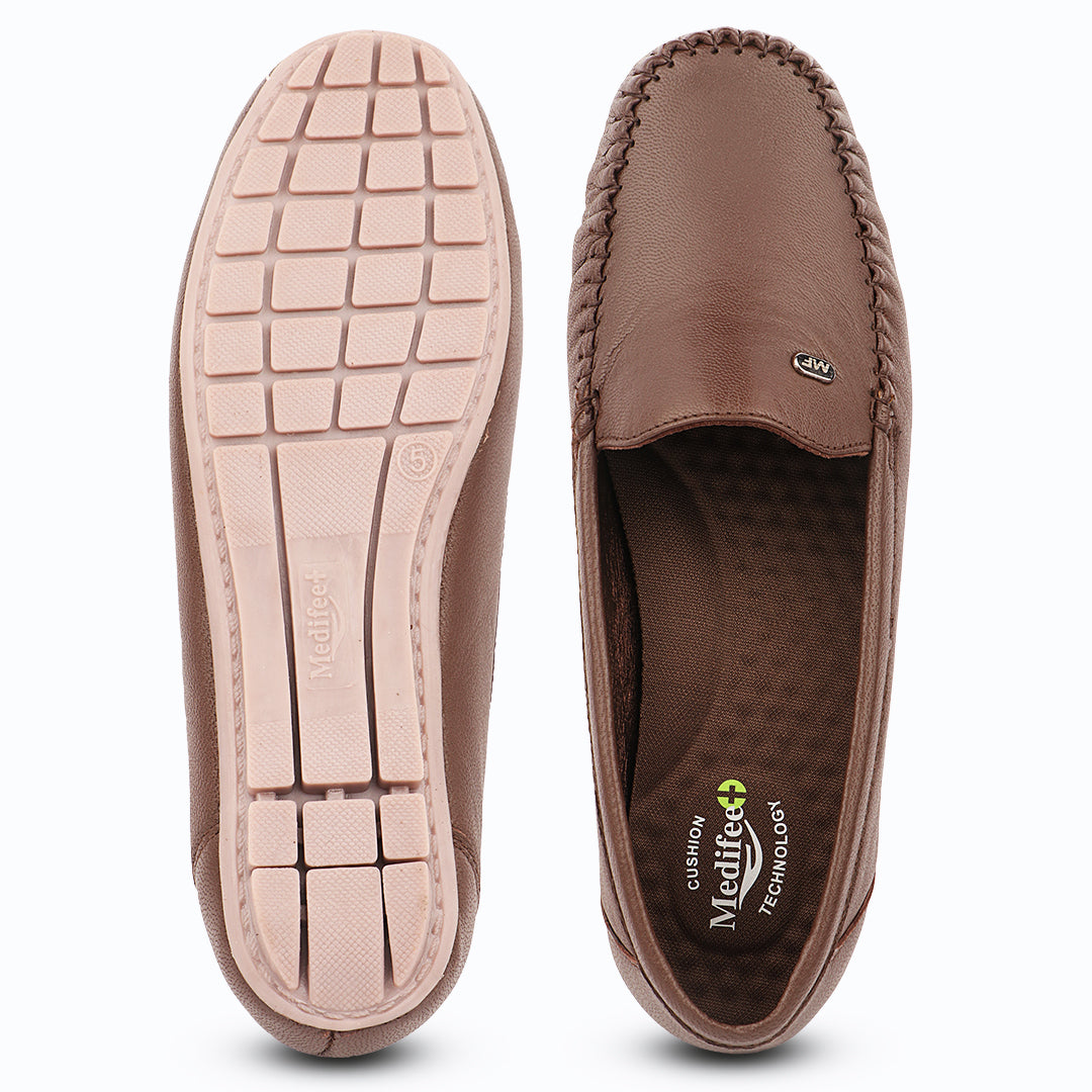 Pointed-Toe Leather Loafers for Women with Extra Cushion