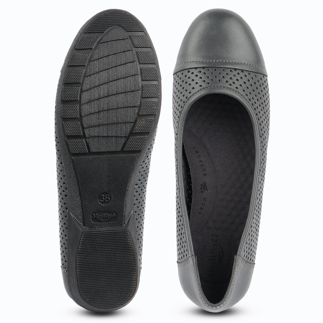 Medifeet Breathable Women Black Ballerina  (Premium Leather | Cushioned Footbed)
