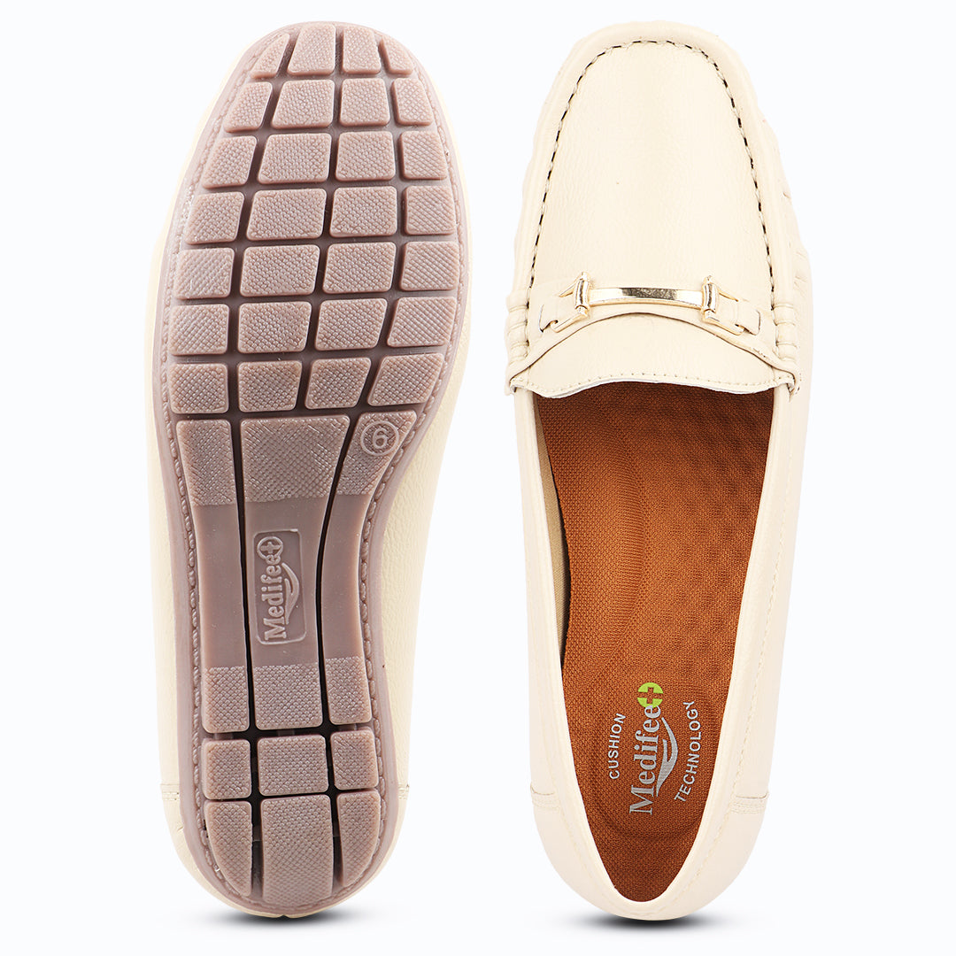 Medifeet Leather Moccasin / Loafers for Women
(Premium Leather | Cushioned Footbed)