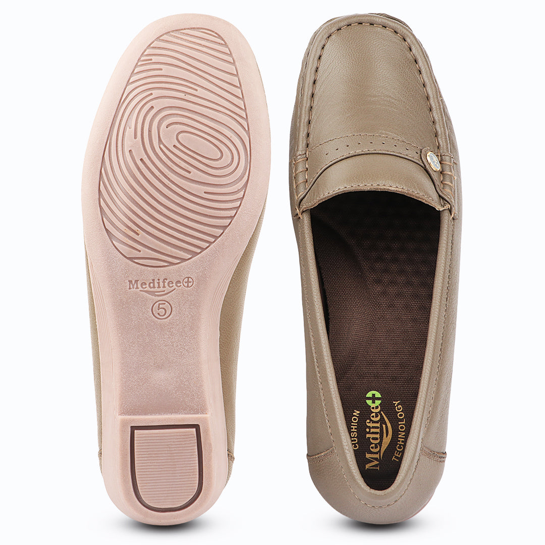 Medifeet Premium Leather Moccasin Loafers for Women | Plush Padded Footbed, Anatomical Arch Support, Breathable Inner Lining Loafers