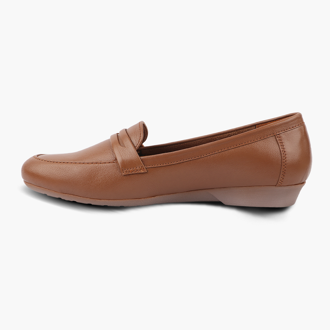 Extra Cushioned Pointed-Toe Belly Loafers for Women