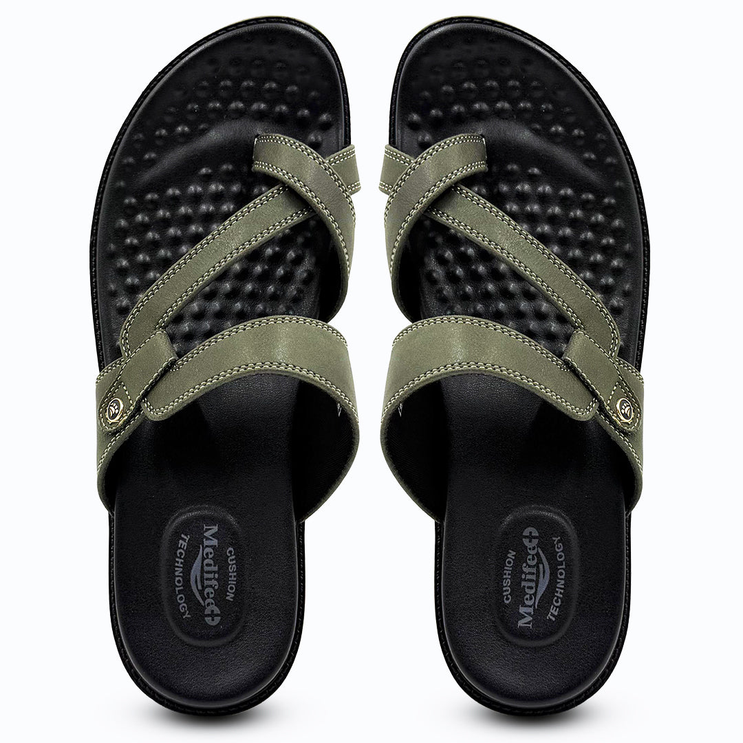 Medifeet Men’s Relaxed Comfort Slippers – Easy Wear Slip-On, Cushioned Base, Ideal for Home & Outdoor Use