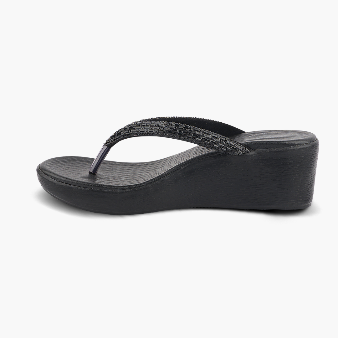 Cushioned V strap Women Sandals with Heels