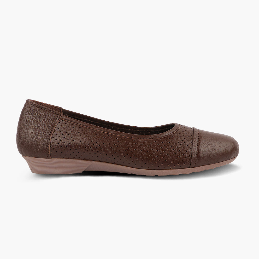 Medifeet Breathable Women Black Ballerina  (Premium Leather | Cushioned Footbed)