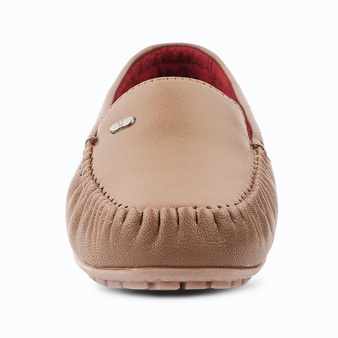 Pointed-Toe Leather Loafers for Women with Extra Cushion