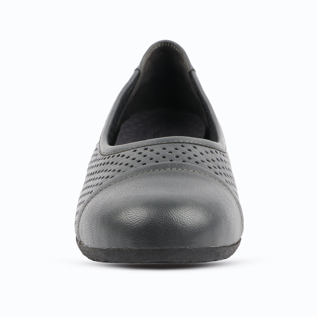 Medifeet Breathable Women Black Ballerina  (Premium Leather | Cushioned Footbed)