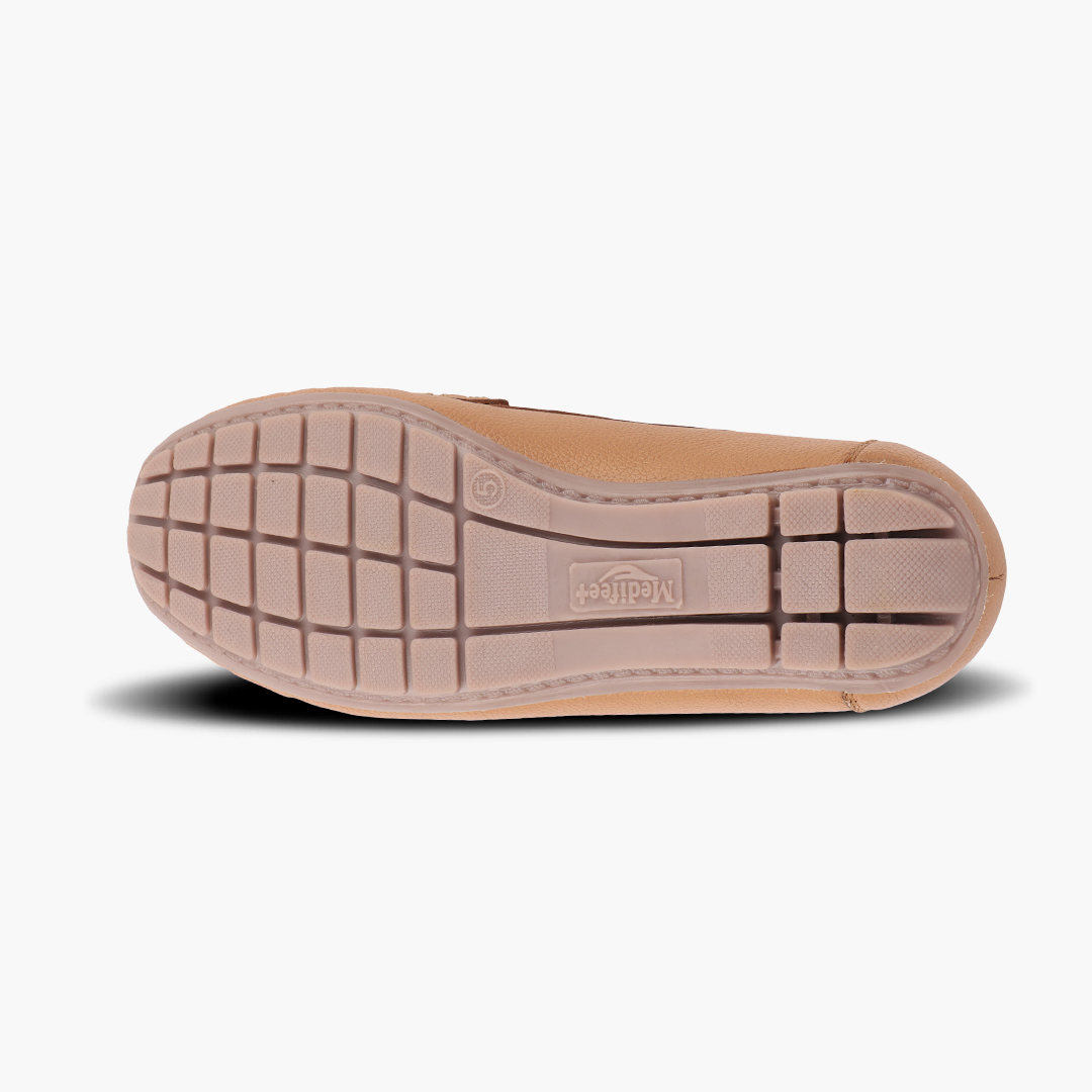 Medifeet Leather Moccasin / Loafers for Women
(Premium Leather | Cushioned Footbed)