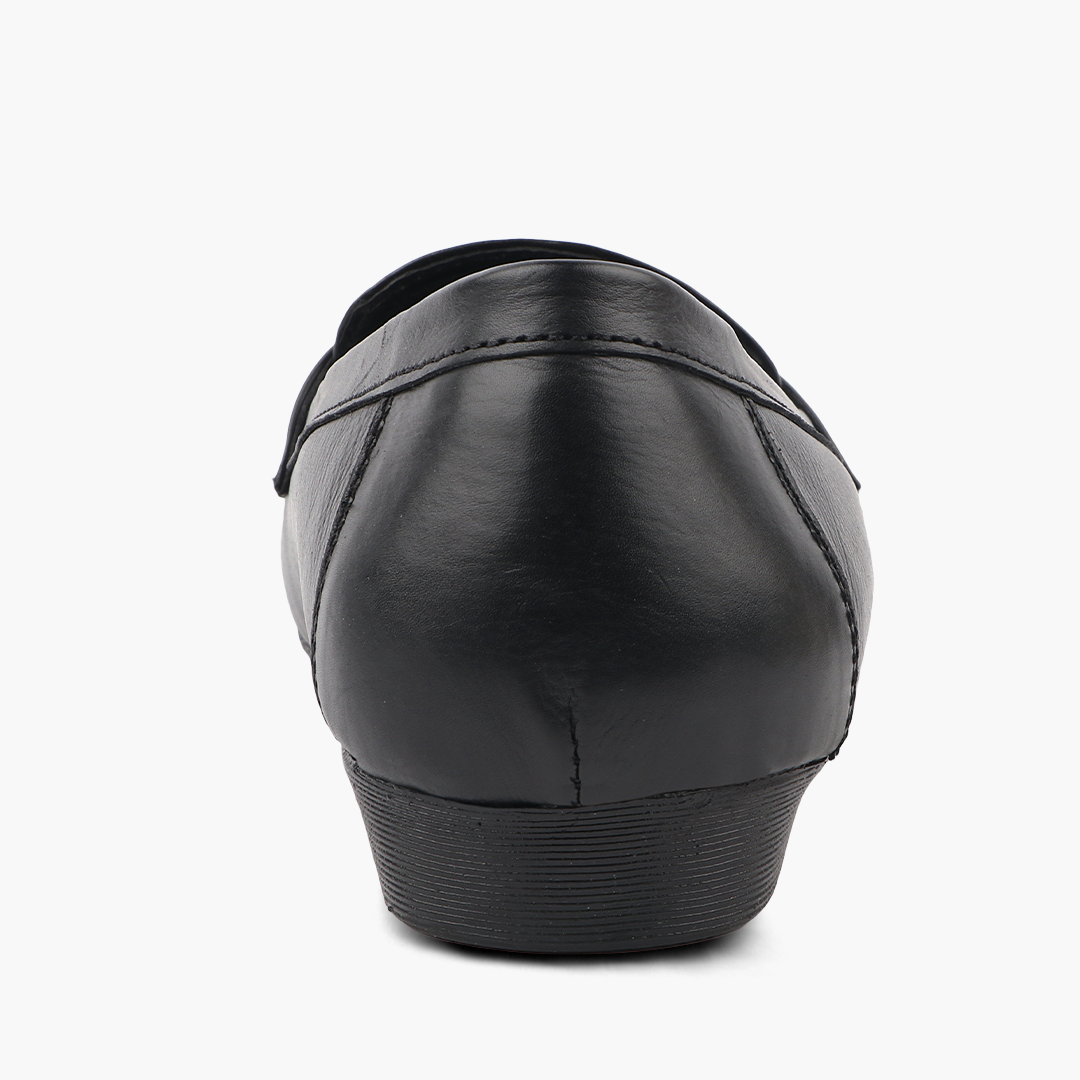 Extra Cushioned Pointed-Toe Belly Loafers for Women